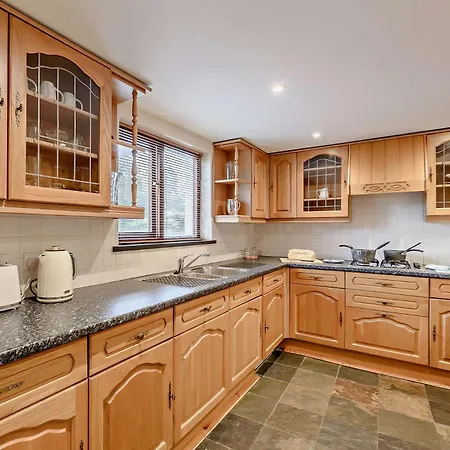 3 Bed In Windermere Oc-93088 *